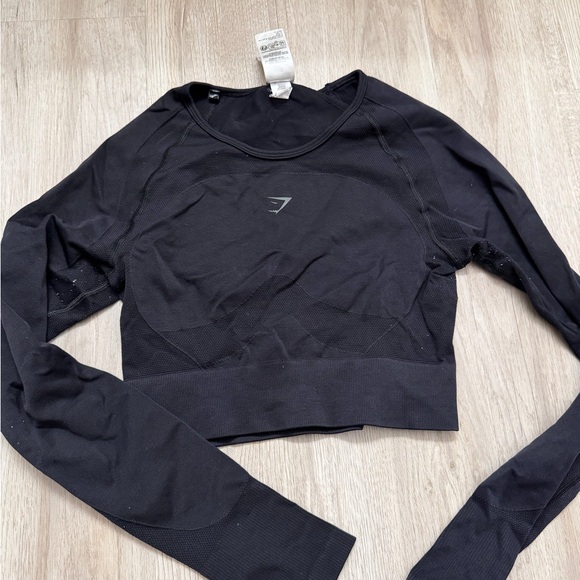 Gymshark Tops - Gymshark Black Long Sleeve Crop Top